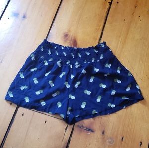 Angie blue with pineapple stretchy shorts